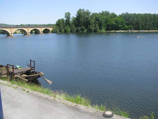 Le Barrage Mauzac-et-Grand-Castang Ruang foto