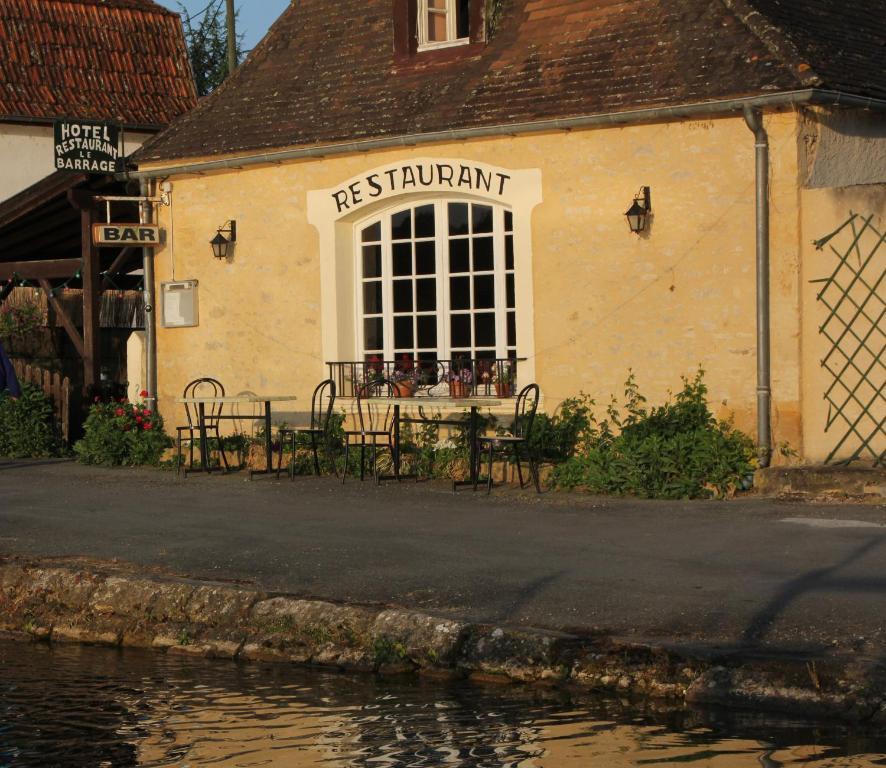 Le Barrage Mauzac-et-Grand-Castang Bagian luar foto