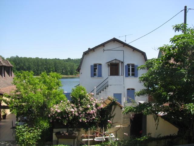 Le Barrage Mauzac-et-Grand-Castang Ruang foto